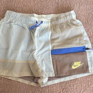 Nike Cream and Tan Women's Cargo Shorts